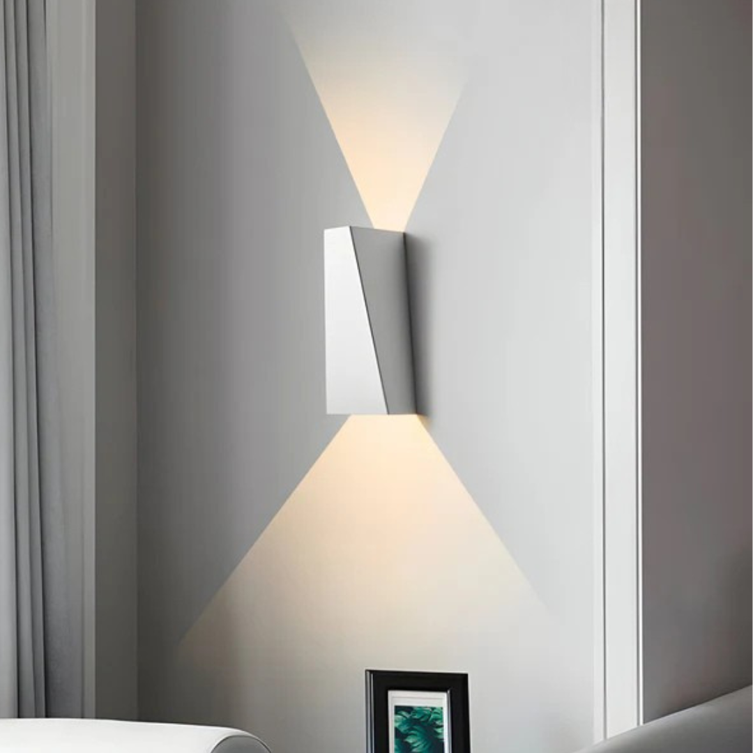 Erynd — Modern Wall Lamp