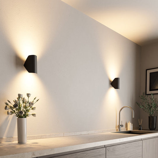 Aster — Adjustable Wall Lamp