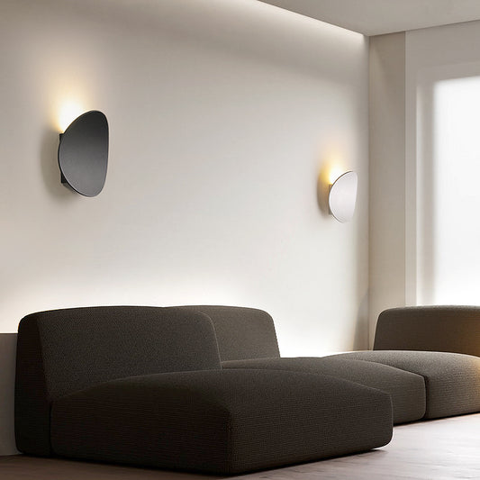 Noiré — Modern Curved Wall Lamp
